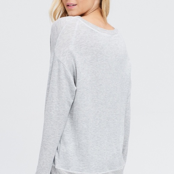 ❗️SALE❗️Heather Grey V-Neck Top - Picture 4 of 5